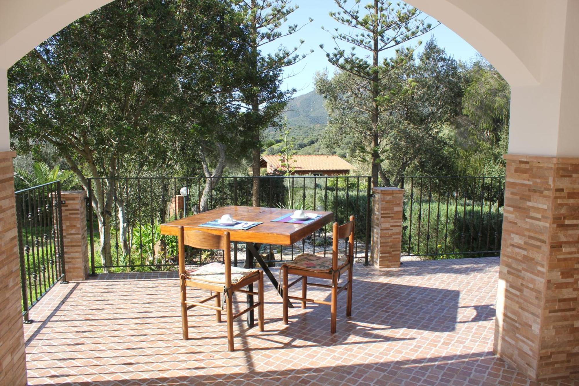 Gardenrocks Villa Fluminimaggiore Exterior foto